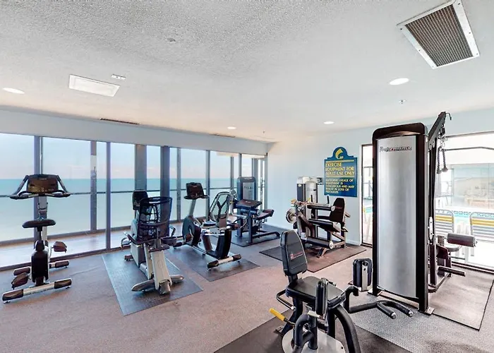 Updated Oceanfront With Balcony Ac Washer & Dryer Pools & Sauna