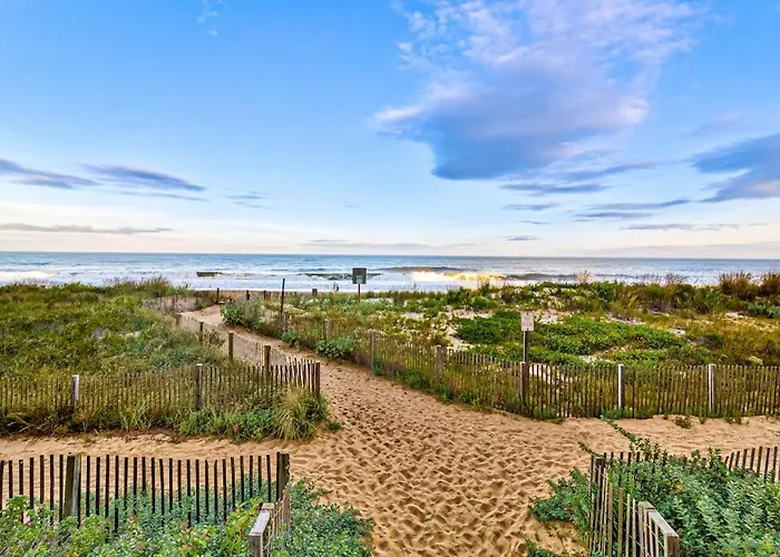 Updated Oceanfront With Balcony Ac Washer & Dryer Pools & Sauna Holiday home *